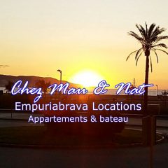 Chez Mau et Nat à Empuriabrava Espagne dans le golfe de Rosas. Locations d'appartements et bateaux